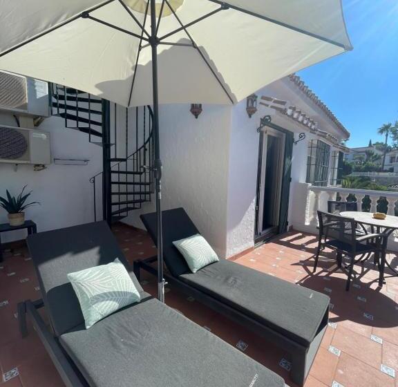 Номер Deluxe Вид на Море с Балконом, Casa Flora   Mijas Costa   Andalusië