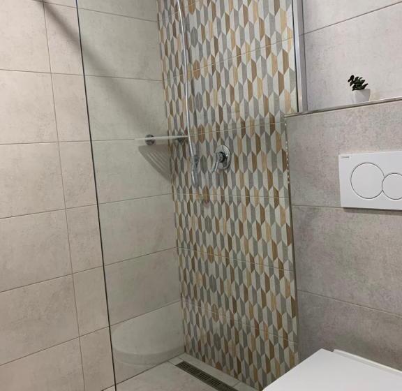 Апартаменты 1 Спальня Нижний Этаж, Apartmány Valča