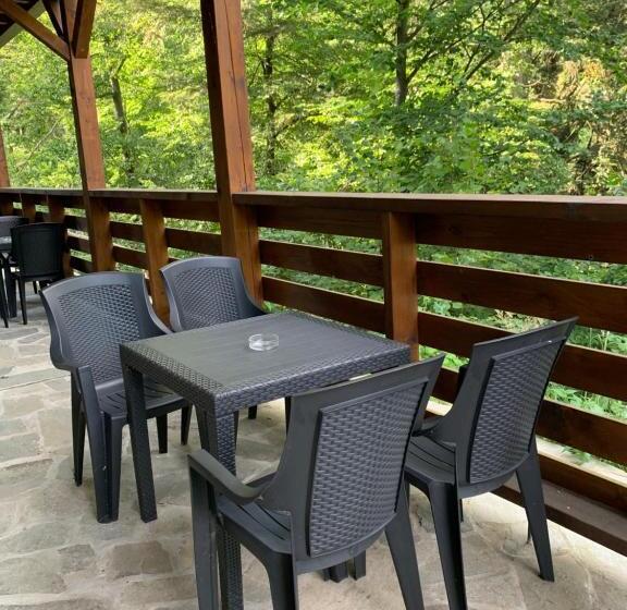 침실 1개 아파트, Apartmány Valča