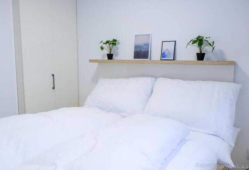 침실 1개 발코니 아파트, Apartmány Valča