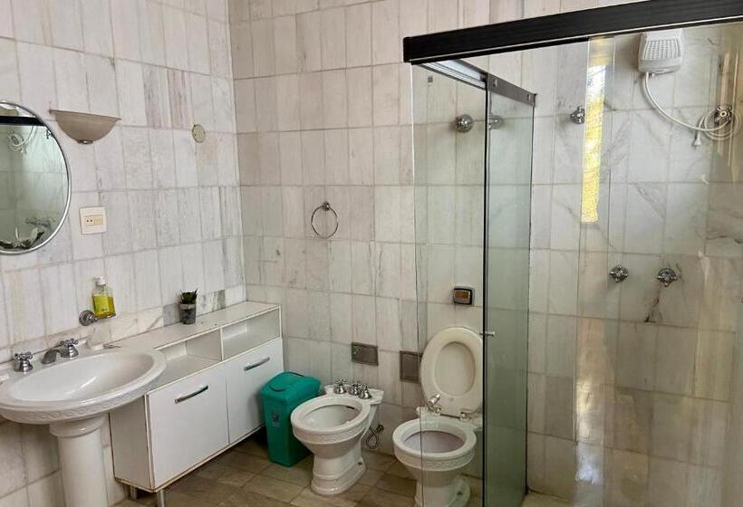سوئیت با بالکن, Vila Santê