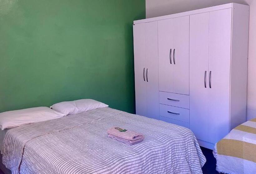 اتاق اکونومی, Vila Santê