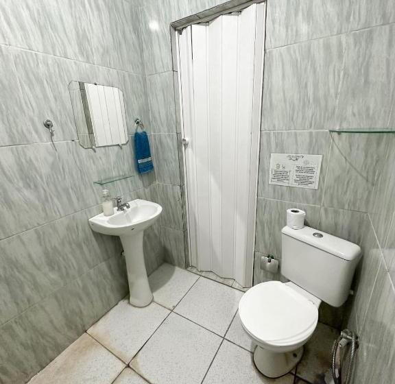 سوییت لوکس, Vila Da Sereia Hostel E Pousada