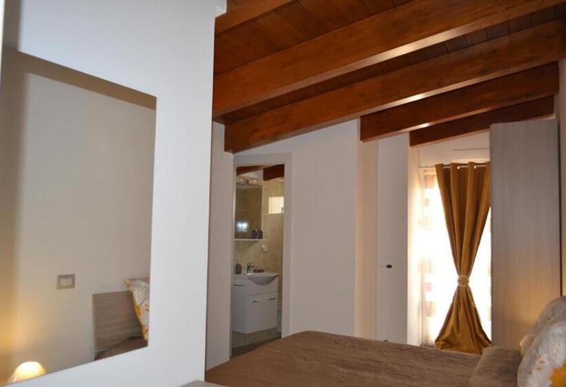 Номер Стандарт, Attica B&b