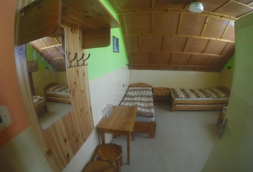 Номер Стандарт Трехместный, Turistika Ubytovňa Sivá Brada