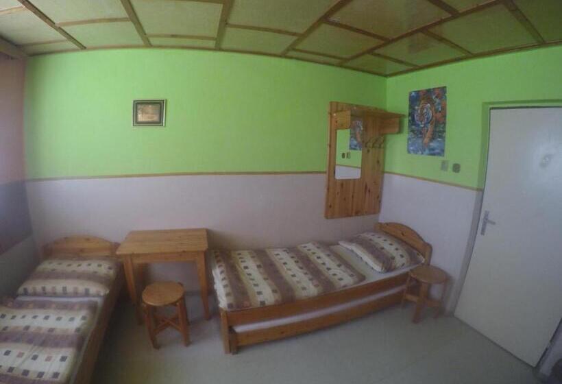 Номер Стандарт, Turistika Ubytovňa Sivá Brada