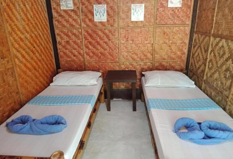 带共用浴室的标准房间, Walkerz Inn