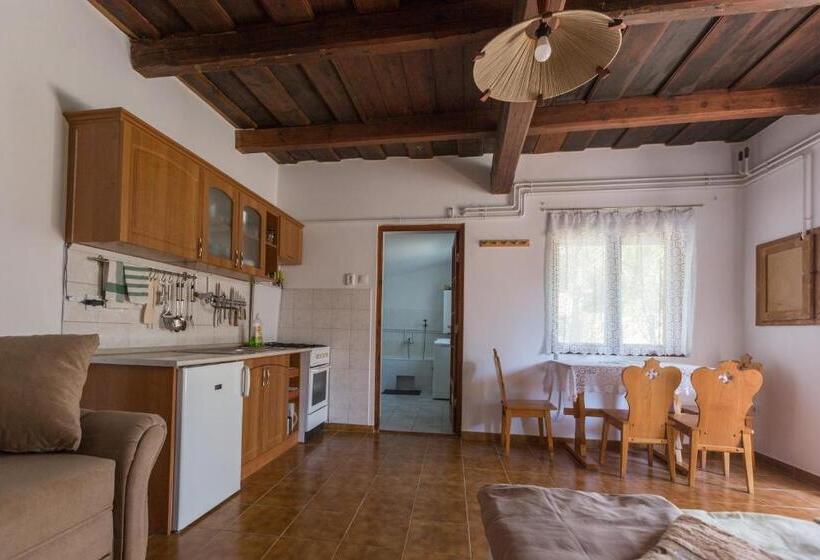 Suite, Gádoros Vendégház
