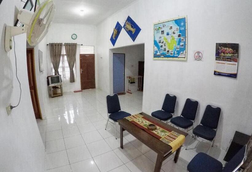 Дом 3 Спальни, Pondok Simpang Tiga