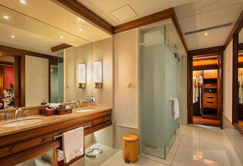 Номер Deluxe Кровать Кинг, Anantara Xishuangbanna Resort