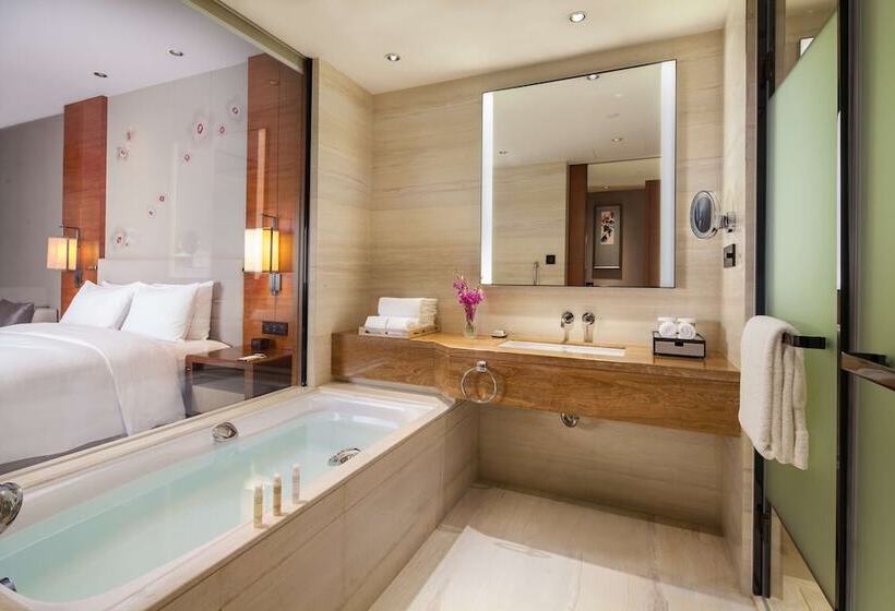 Номер Executive, Doubletree By Hilton Hotel Guangzhou   Science City