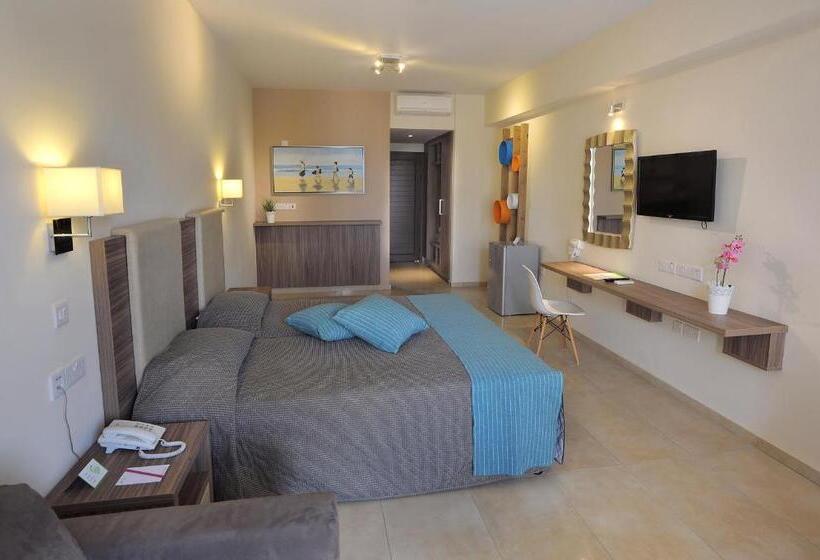 Номер Superior, Nelia Gardens