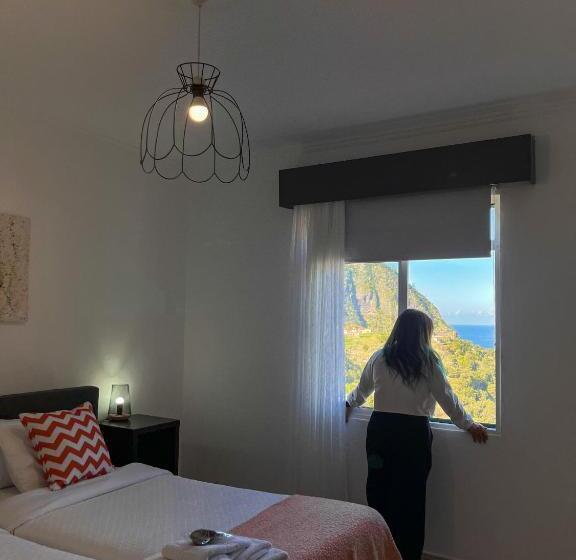 Трехместный Номер Superior, Gardens Guest House