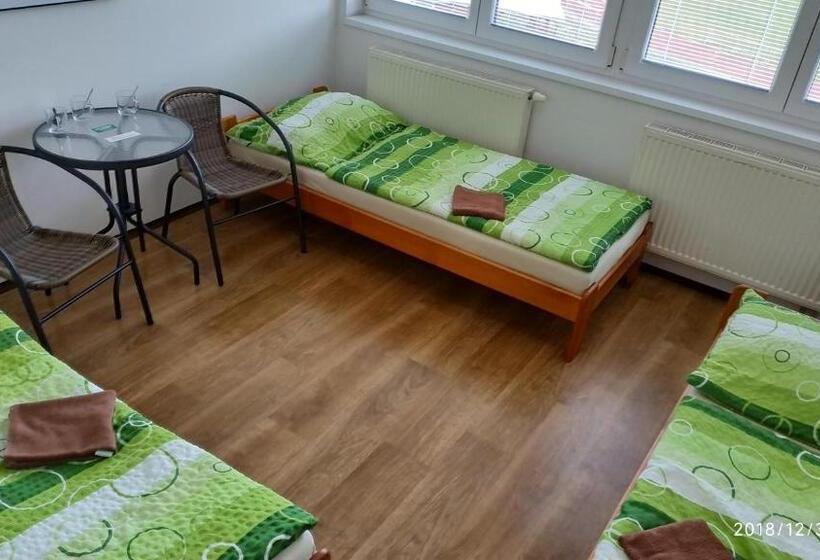 Номер Стандарт Трехместный, Ubytování Na Hřišti