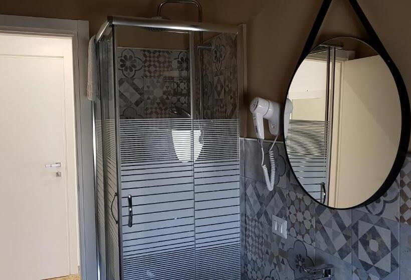 Quarto Triplo Deluxe, Pompei Palace B&b