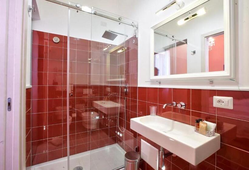 اتاق لوکس, B&b Del Corso
