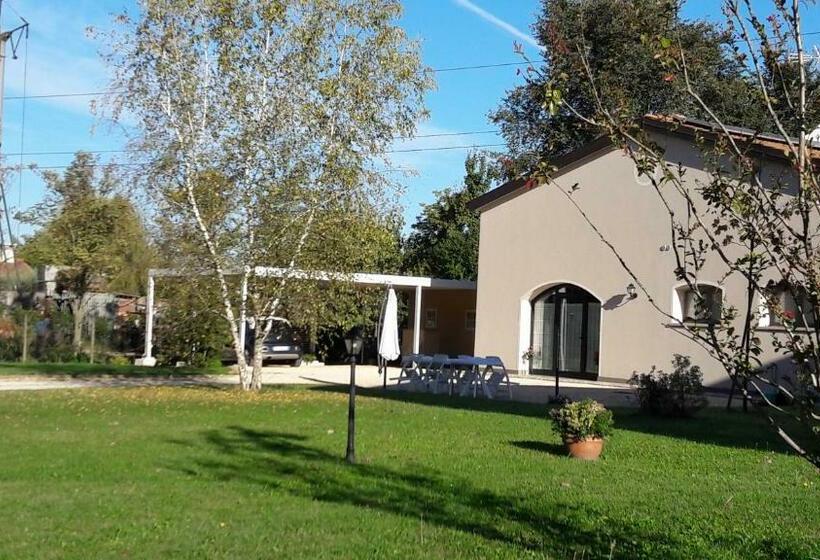 Апартаменты 3 Спальни, Casa Vacanza E Per Lavoro Tessyhouse
