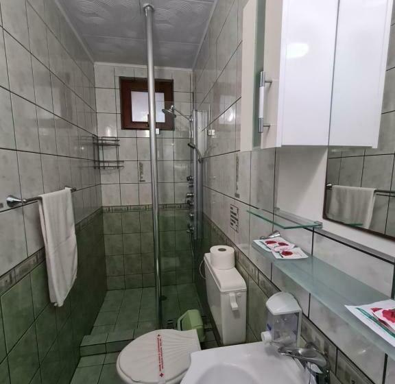 Номер Стандарт с Балконом, Vila Kalvachevi