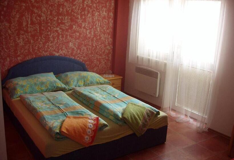 Номер Стандарт, Penzion Orion Hovorany