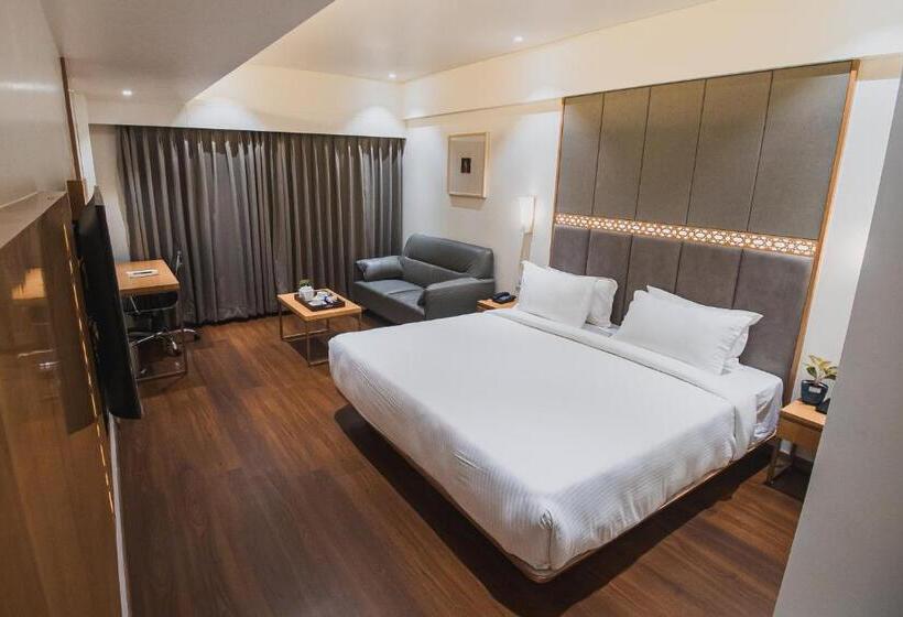 Номер Стандарт, Safal Retreat