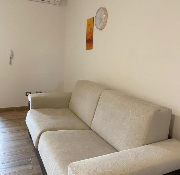 标准间, B&b Madie