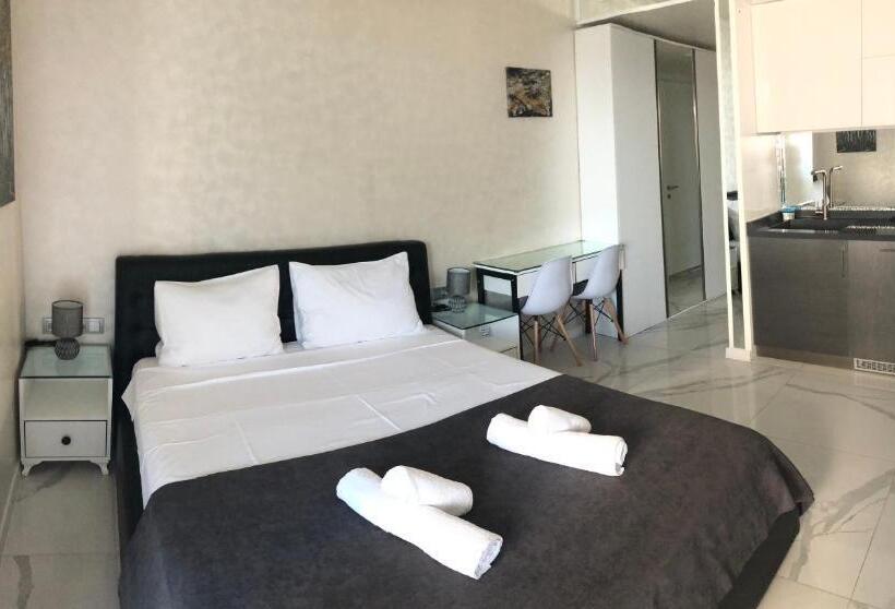 استودیوی استاندارد با چشم‌انداز دریا, Black Sea Vi Dari Apartments