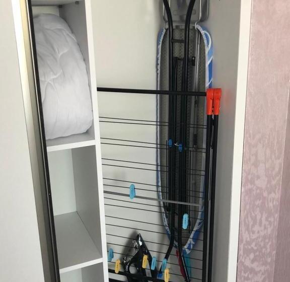 اتاق لوکس خانوادگی, Black Sea Vi Dari Apartments