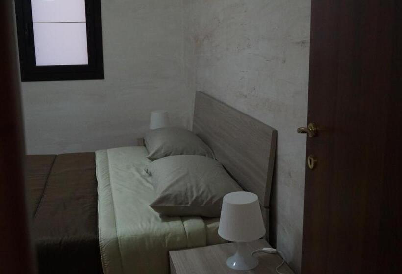 غرفة قياسية رباعية, Briscola B&b