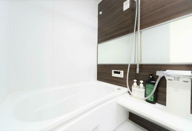 اتاق استاندارد سه نفره, Salon Shibuya
