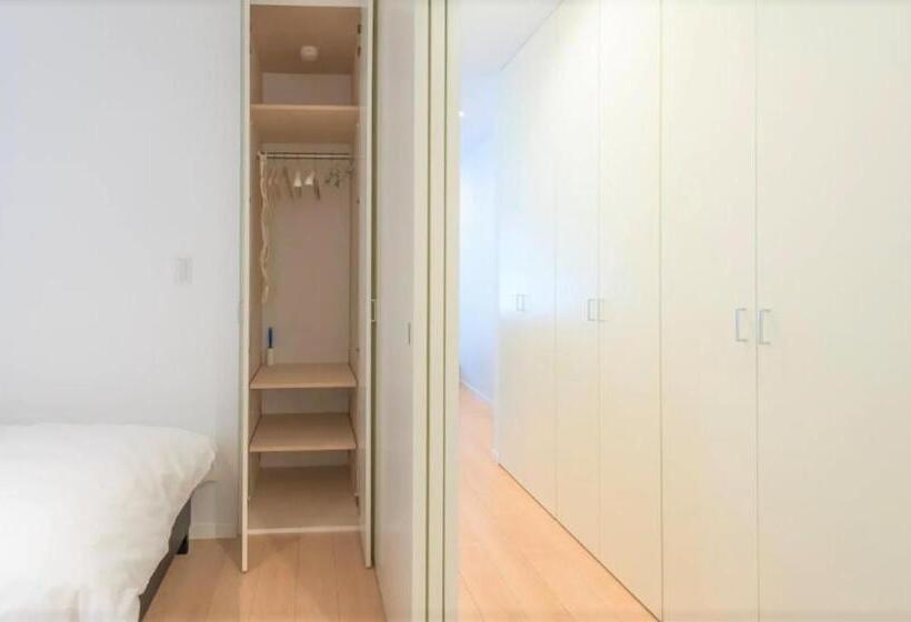 اتاق استاندارد چهار تخته, Salon Shibuya
