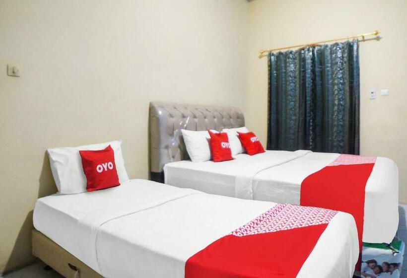 패밀리 룸, Sky Residence Mawar Redpartner