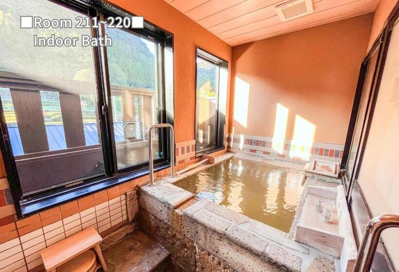 标准间, Bihadanoyu Koshikano Onsen