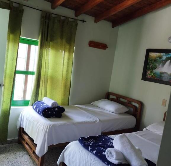 스탠다드 트리플 룸, Casa Verde Guatapé