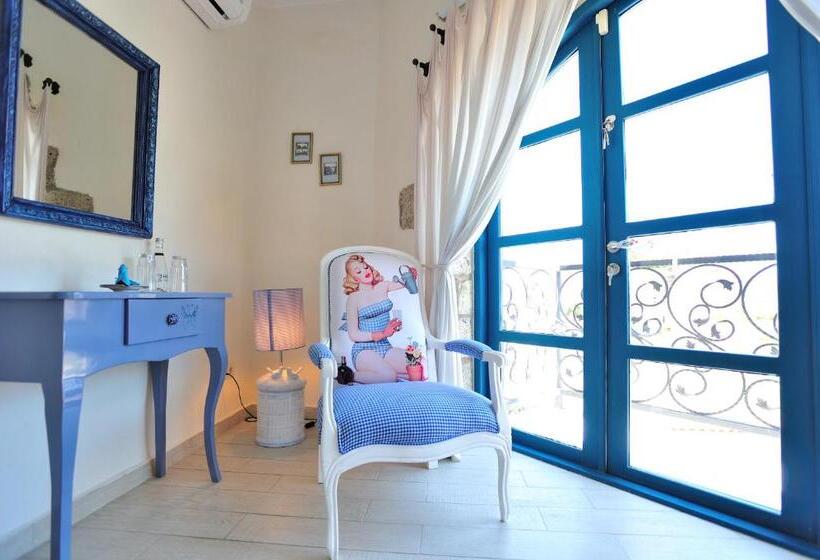 Номер Deluxe с Балконом, Alaçatı Sultan Konak Butik Otel ℳℛ Luxury Concept