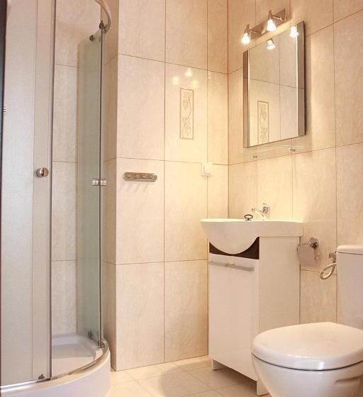 Номер Стандарт, Leo Hostel