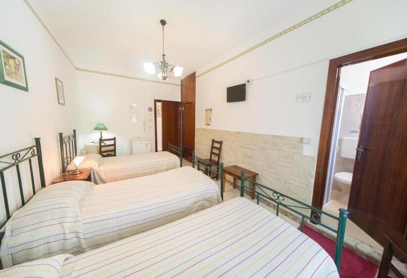 Номер Стандарт Трехместный, Albergo Europa