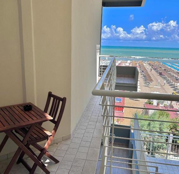 Quarto Estandar Vista Mar, Thea & Residence