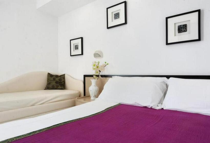Quarto Comfort, Thea & Residence