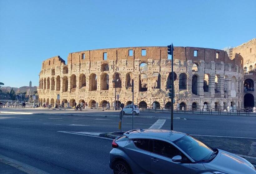 חדר סטנדרט לשלושה, Colosseo Con Il Cuore