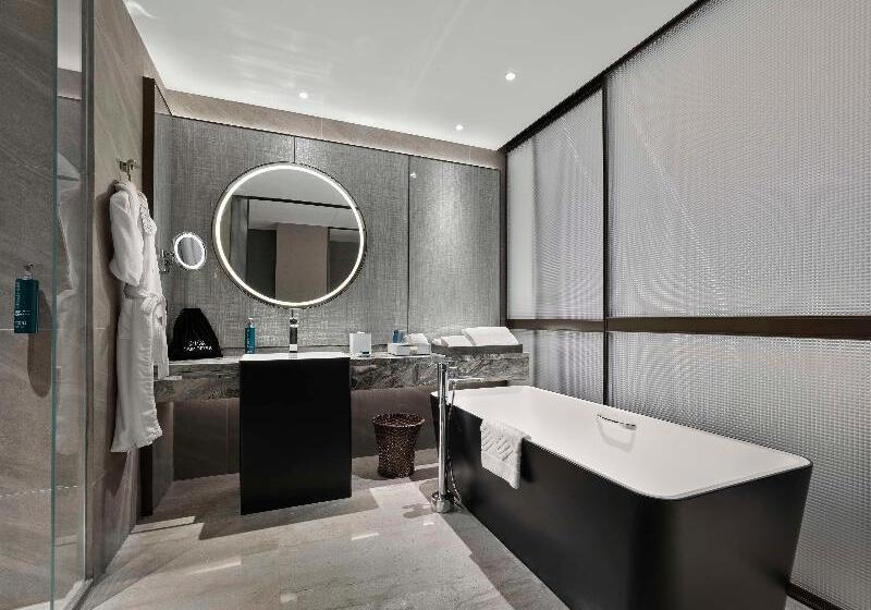 اتاق لوکس, Hilton Zhuji