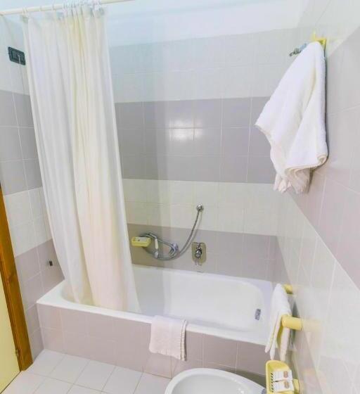 이코노미 룸, Albergo Palazzo
