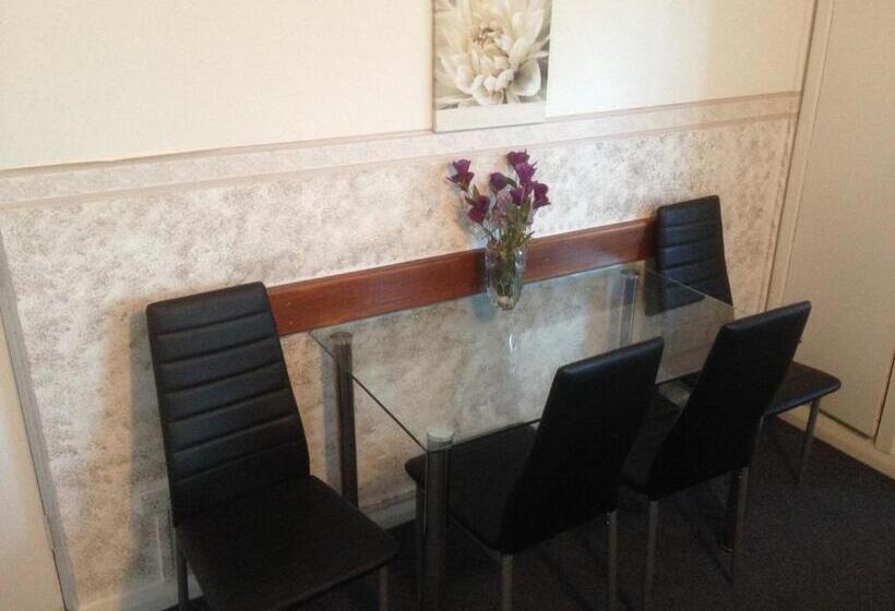 침실 2개 아파트, Hobart Apartments