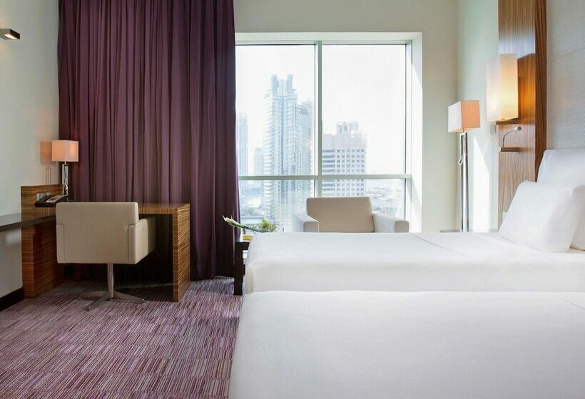 Президентский Люкс, Pullman Dubai Jumeirah Lakes Towers