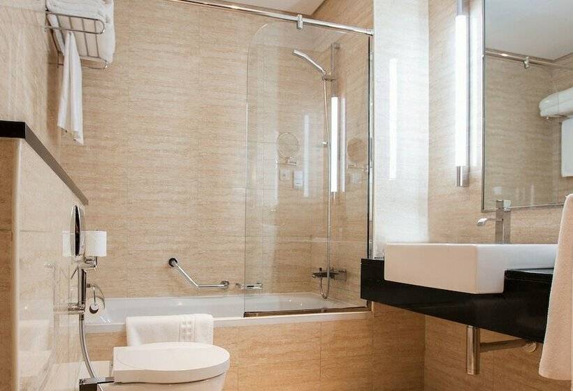 Президентский Люкс, Pullman Dubai Jumeirah Lakes Towers