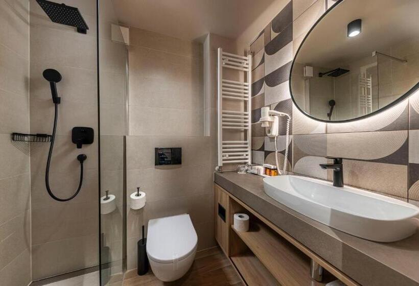 اتاق استاندارد یک نفره, Terme Jezercica
