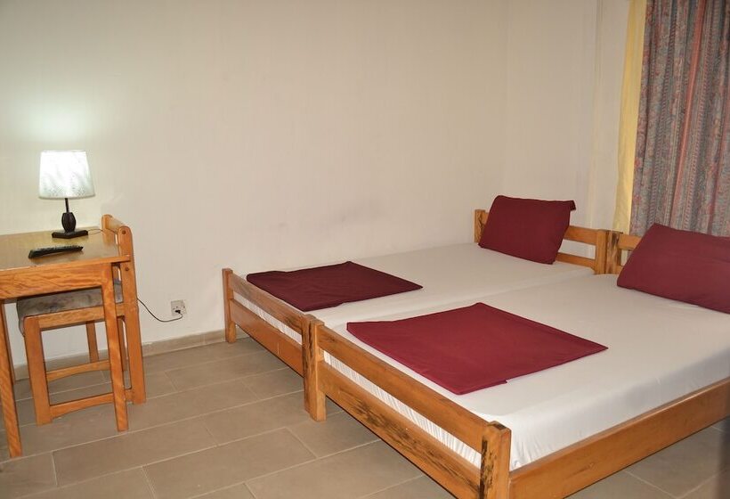 Номер Стандарт, Pink Hostel