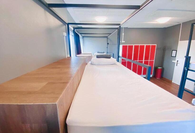 מיטה בחדר משותף, Bus Hostel Reykjavik   Reykjavik Terminal
