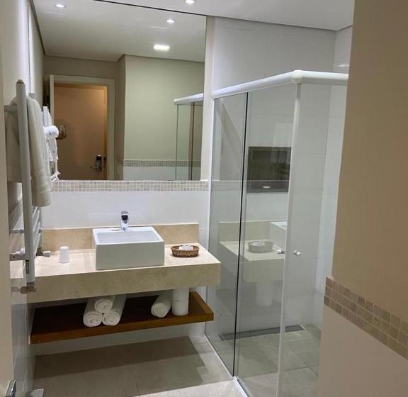 Quarto Triplo Deluxe, Chateau