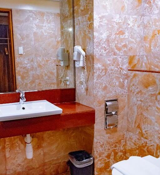 豪华房间, Crown Regency Beach Resort