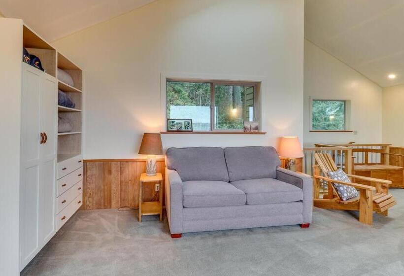 Студия Стандарт, The Cabin At Oak Bay